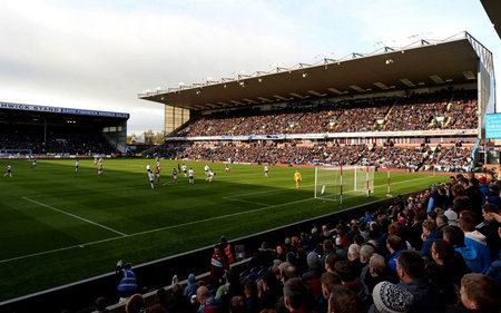 外界一片不 外界一片不